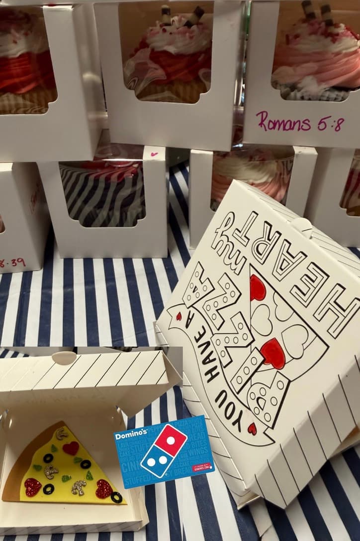 Each Valentine's Day bag had a pizza magnet and gift card.